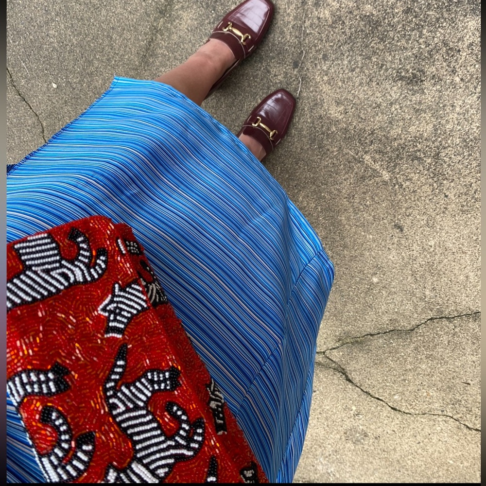 Red Beaded Clutch with Zebra Pattern - Picture 12 of 12